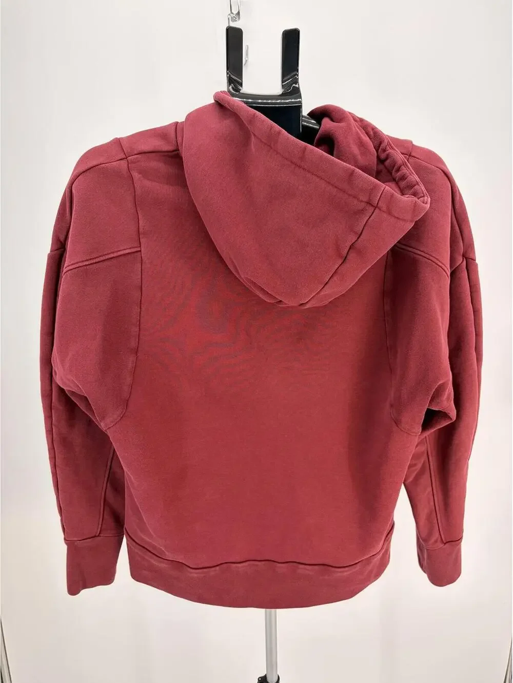 I’m?erfect Adidas Men's Medium Burgundy Hoodie Pullover‎ with Kangaroo Pocket